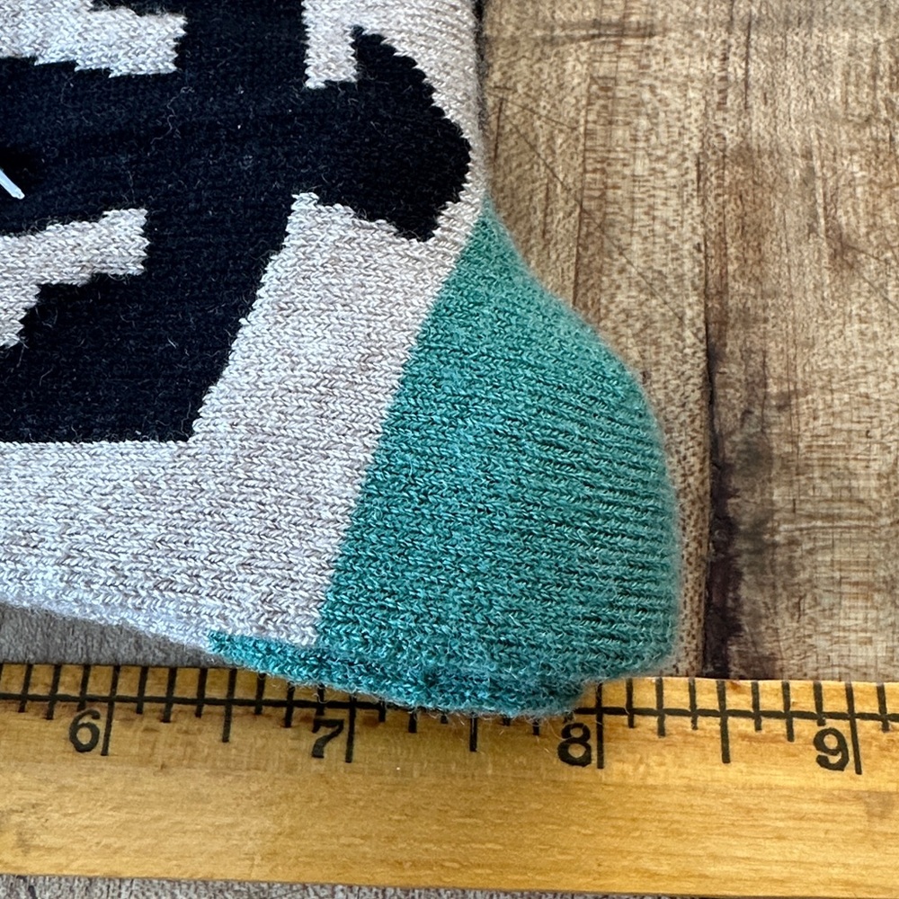New Tags, Black and Tan Patterned Green Toe/Heal Socks.Size M or L, See new pic. - Picture 7 of 7